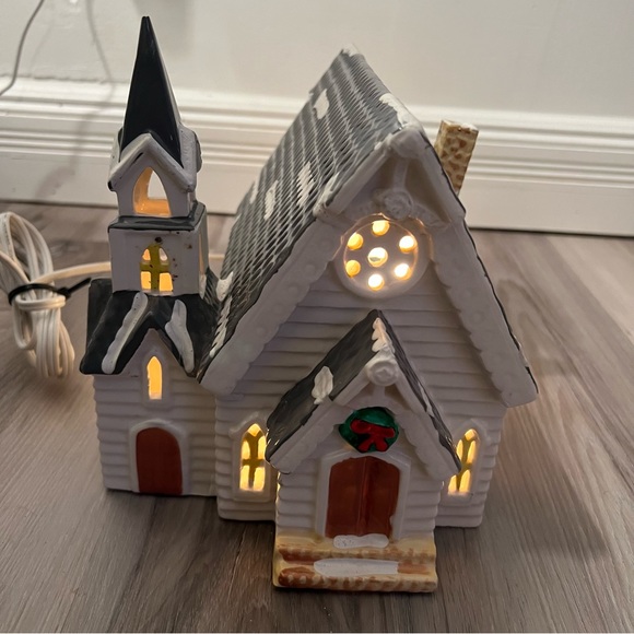 Parish Church Dept 56 - Picture 2 of 3